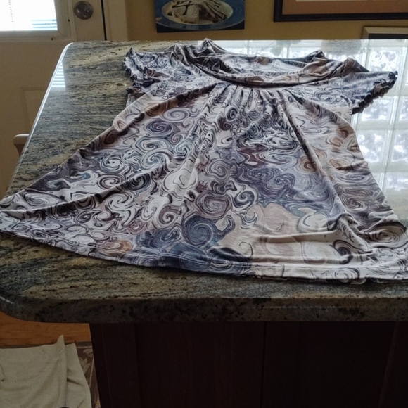 HP!!🎉🎉DORI- made in Italy ,super cool top🦋🦋NWOT - Picture 4 of 12